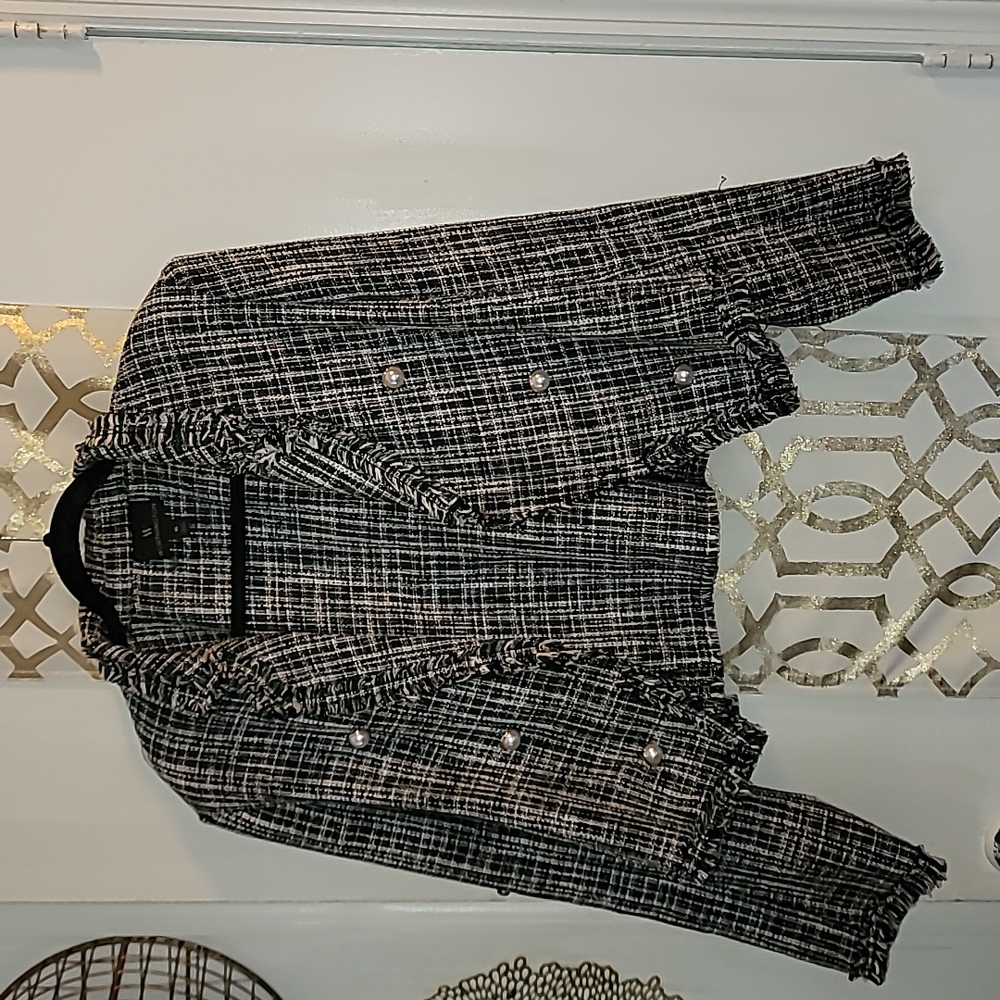 Blazer - Picture 6 of 12